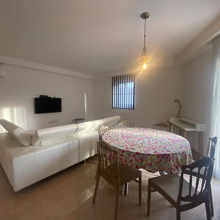 Cozy 2 Bedroom Apartment Near Seafront Gzira Eksteriør billede
