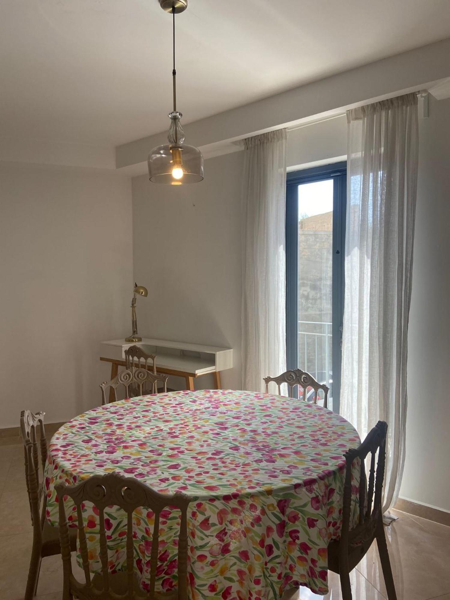 Cozy 2 Bedroom Apartment Near Seafront Gzira Eksteriør billede